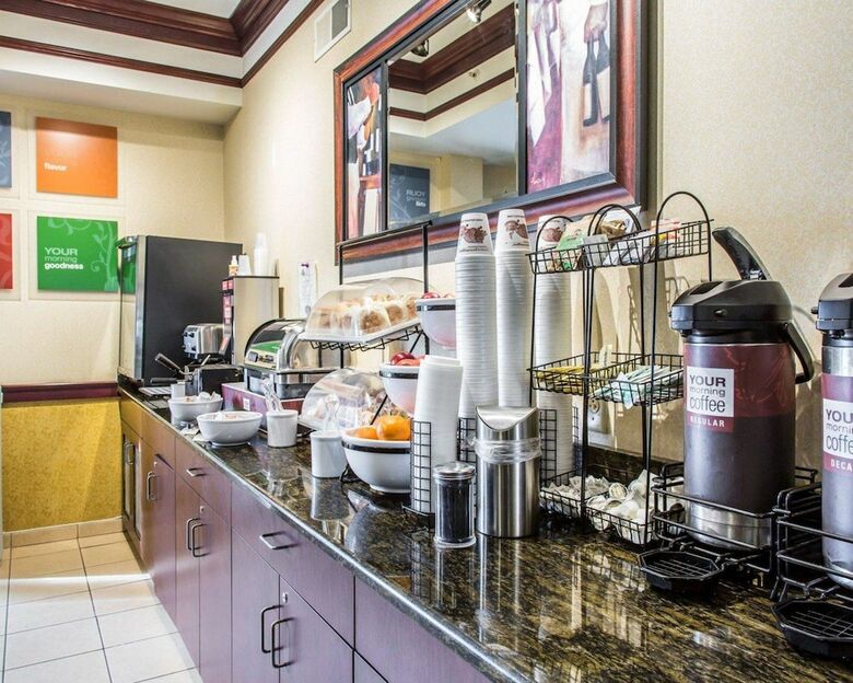 Hotel Comfort Inn East Windsor - Springfield