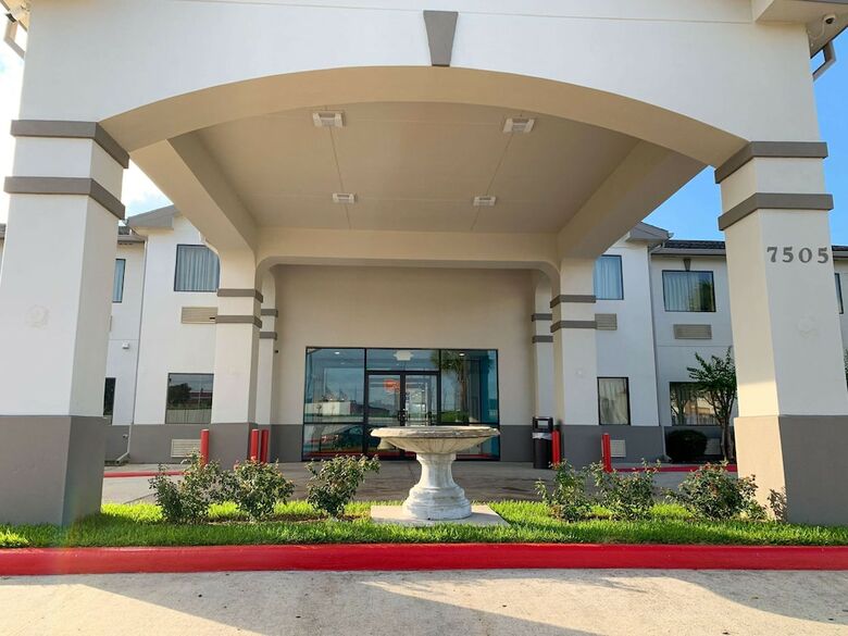 Motel 6 Houston, Tx- 249/ Willowbrook