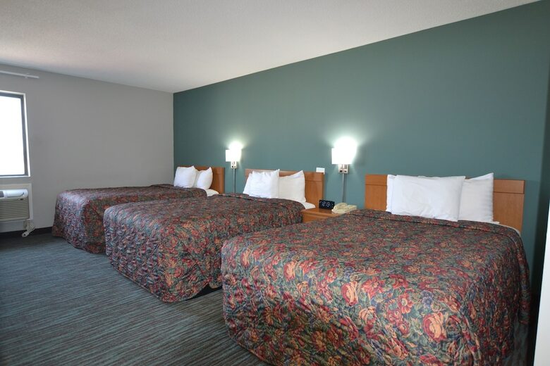 Motel Countryside Inn & Suites