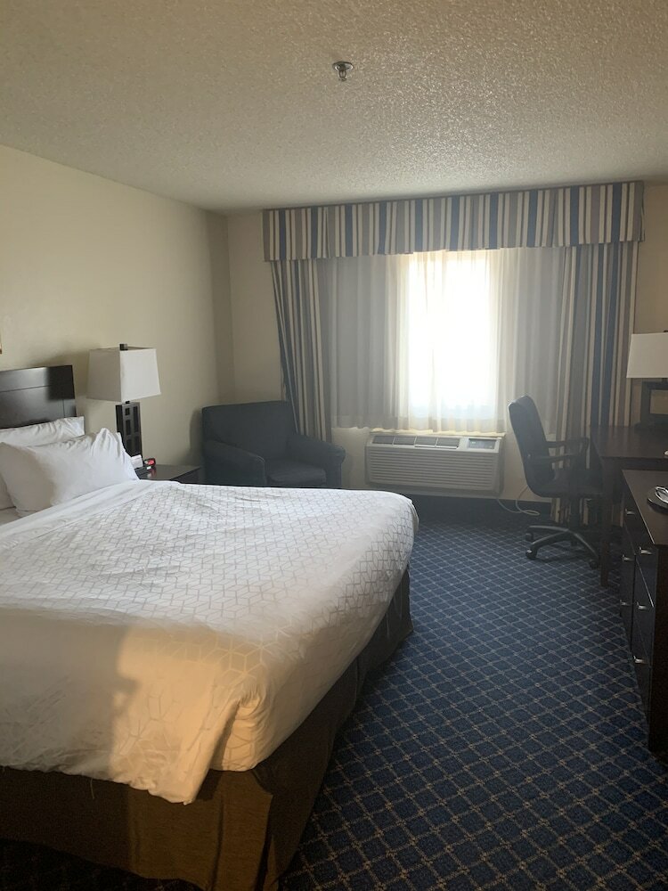 Holiday Inn Express Hotel & Suites Torrington