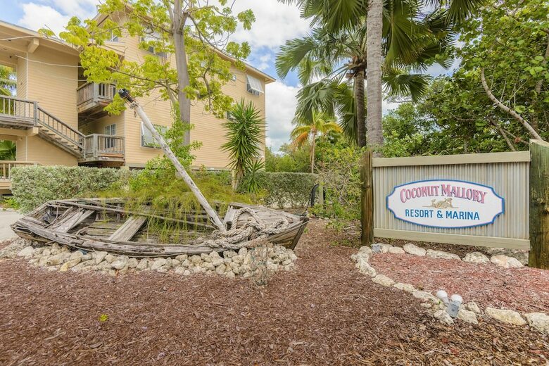 Coconut Mallory Resort And Marina By Kees Vacations