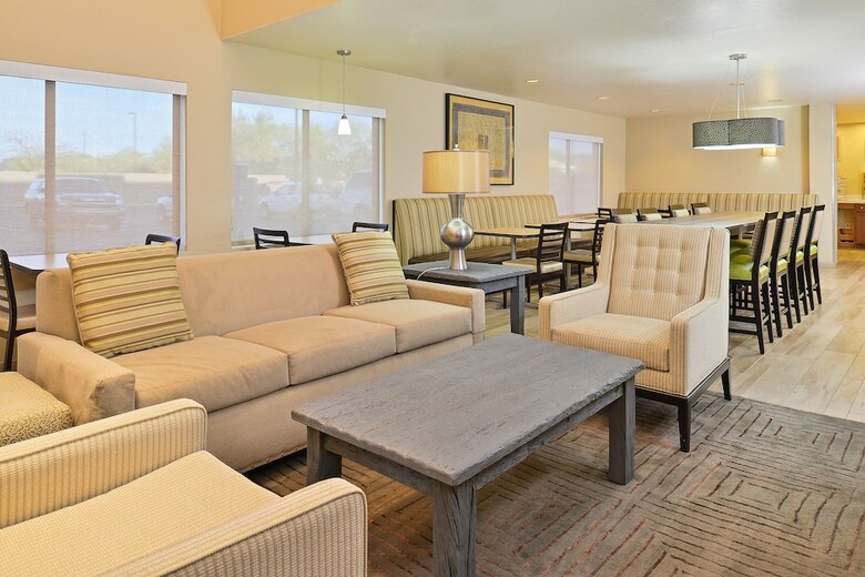 Hotel Comfort Suites At Tucson Mall