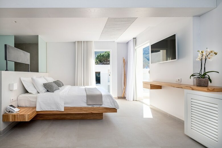 Kantouni Beach Boutique Hotel
