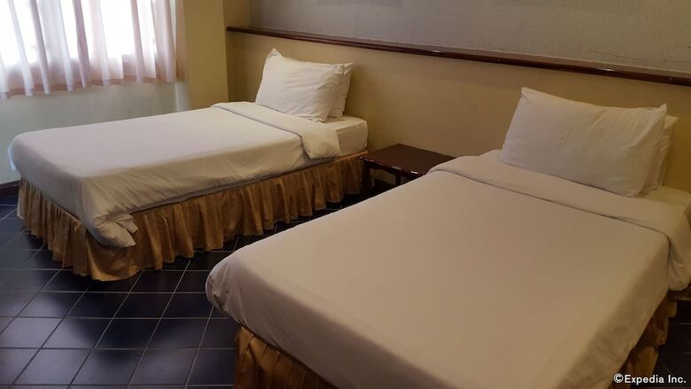 Hotel Dumaguete Royal Suite Inn