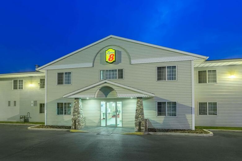 Hotel Super 8 By Wyndham Hamilton