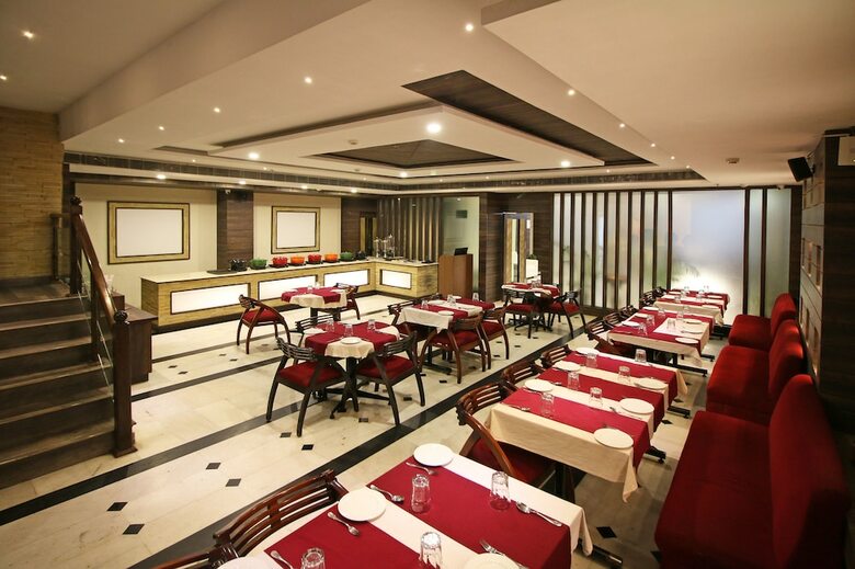 Hotel Arjun Clarks Inn Phagwara
