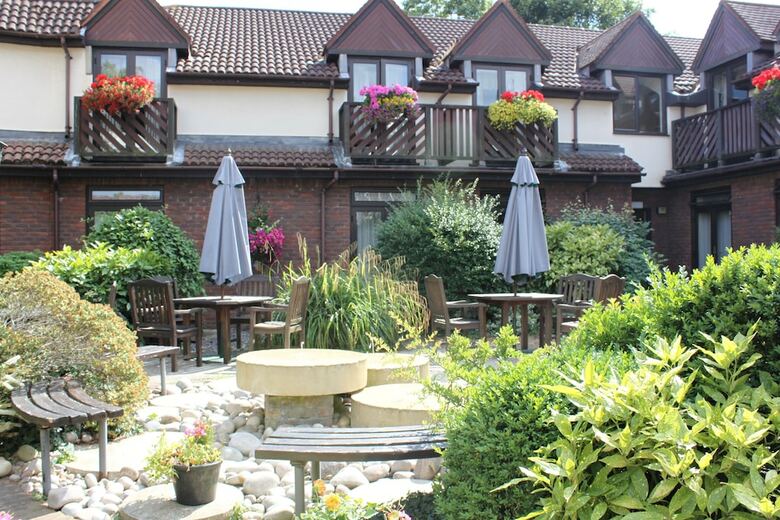 Kingston Lodge Hotel