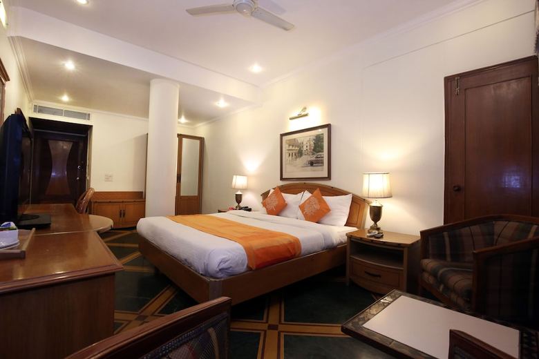 Oyo 1100 Hotel Kwality Regency