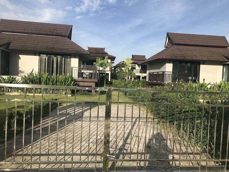 Hotel The Hip Resort @ Khao Lak