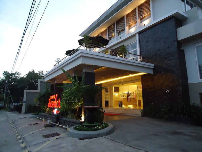 Hotel Scarlet Makassar
