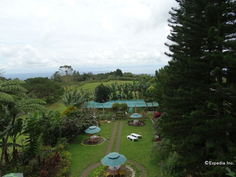 Hotel Eden Meadows Vacation Home