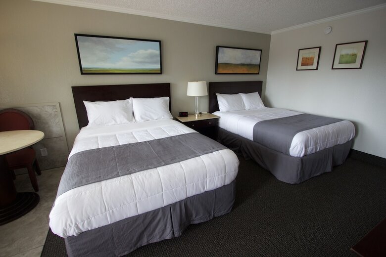 Hotel At Home Inn & Suites