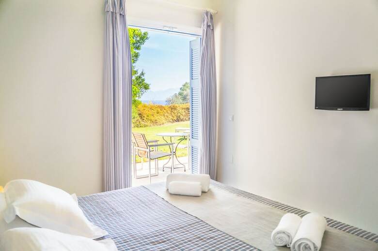 Armonia Bay Hotel