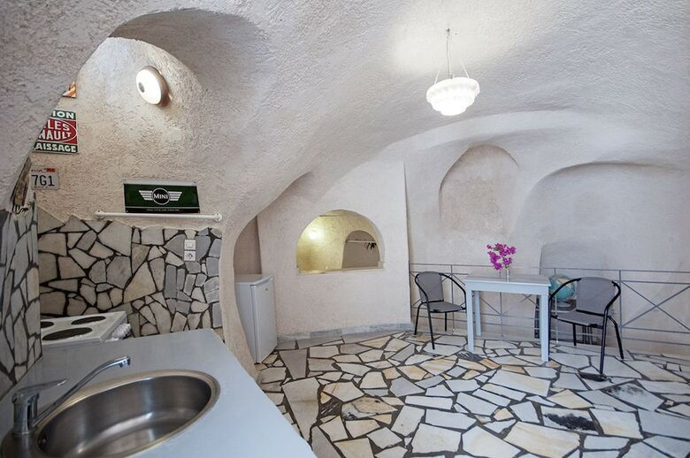 Hotel Roubeti Village
