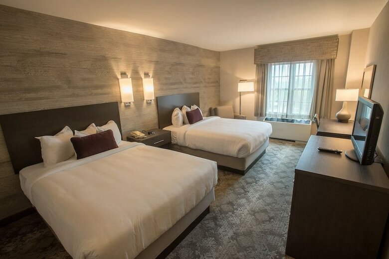 Normandy Farm Hotel And Conference Center