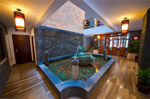 Hostal Longxinfang Garden Guest House