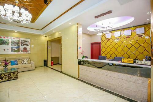 Yuhang Business Hotel