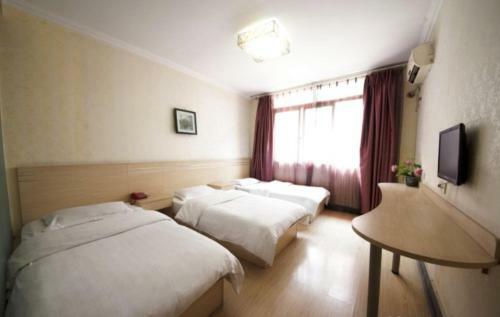 Yuhang Business Hotel