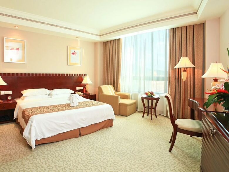 Bao Hong Hotel Sanya