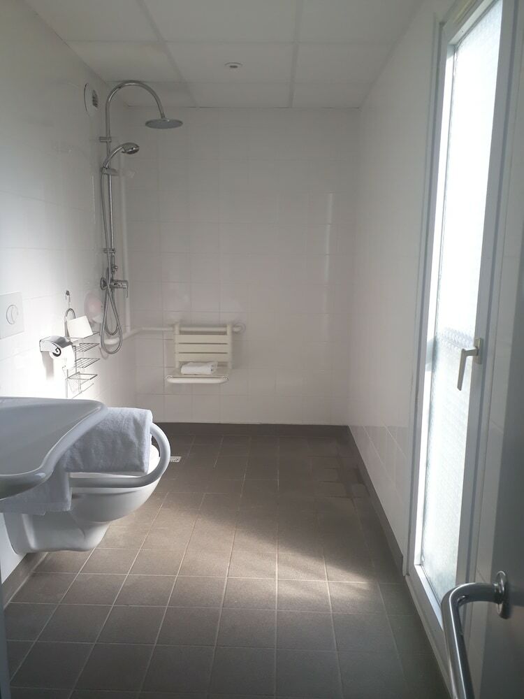 Brit Hotel Essentiel Troyes A�roport