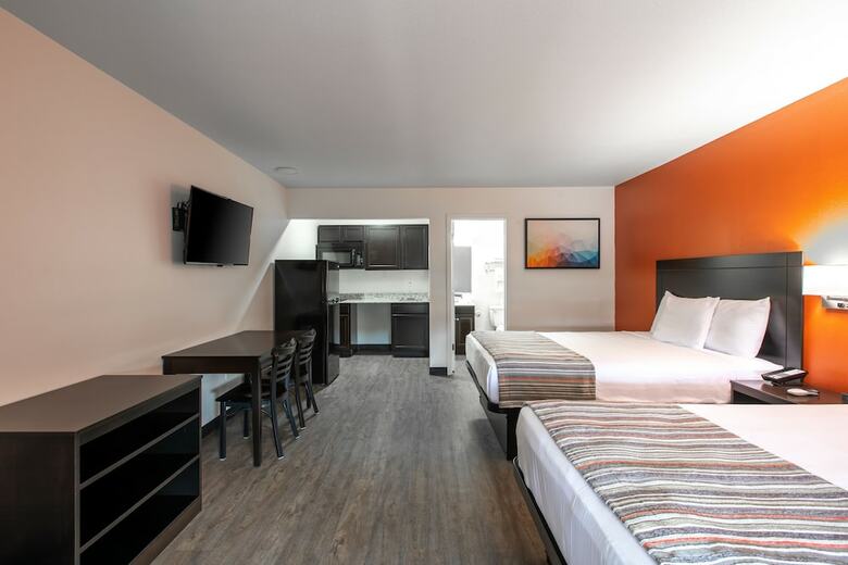 Motel Suburban Extended Stay Hotel