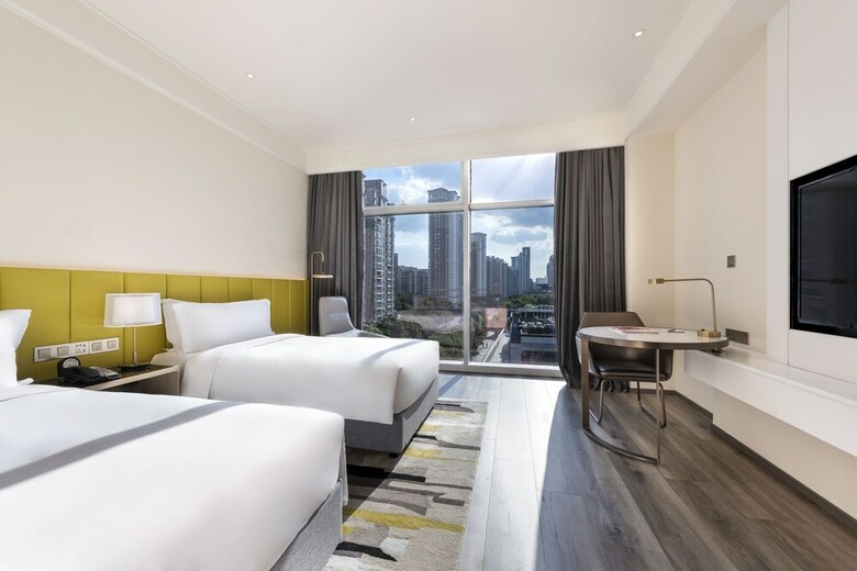 Grand Mercure Shanghai Century Park Hotel