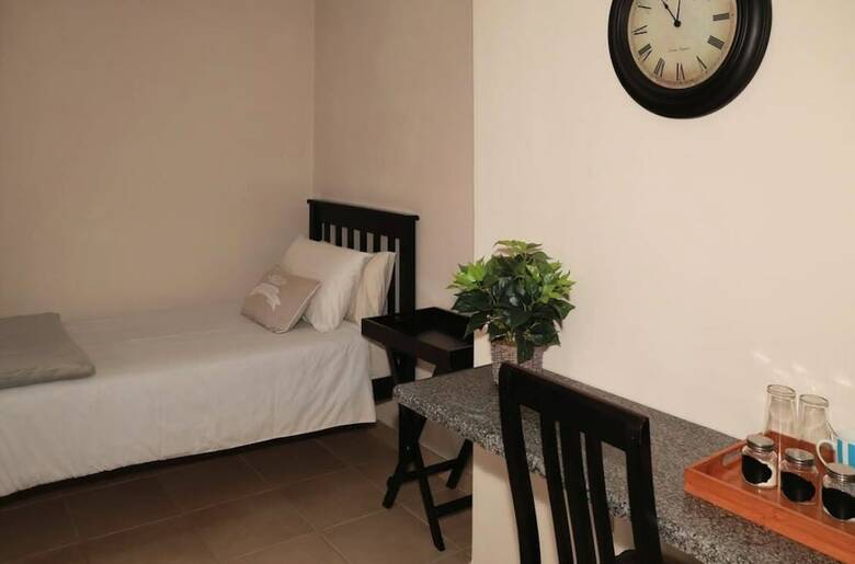 Hotel Big 5 Guest House