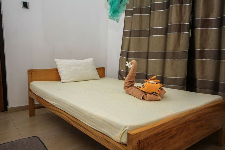 Hotel Negombo Village
