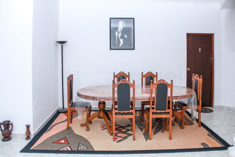 Hotel Negombo Village