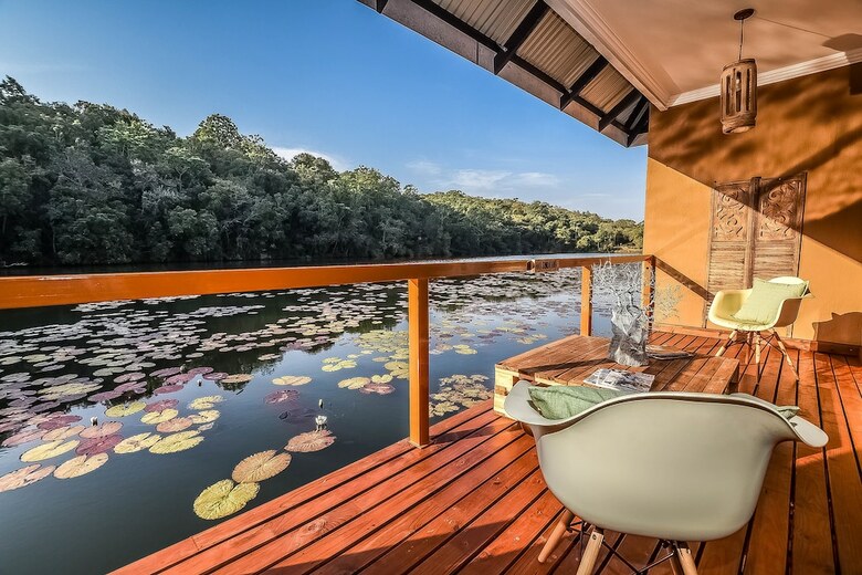 Posada Bambuu Lakeside Lodge