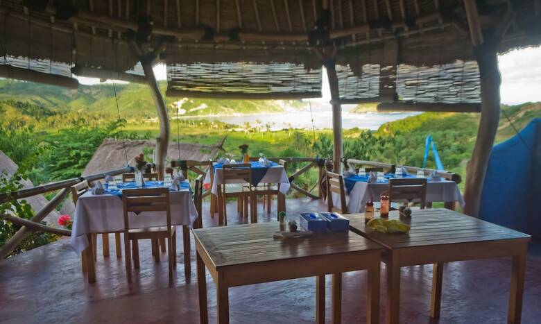 Hotel Blue Monkey Villas Resort & Ocean View
