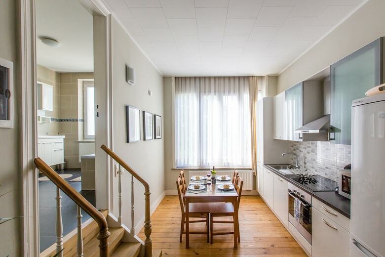 Apartamentos Urban Suites Brussels Eu