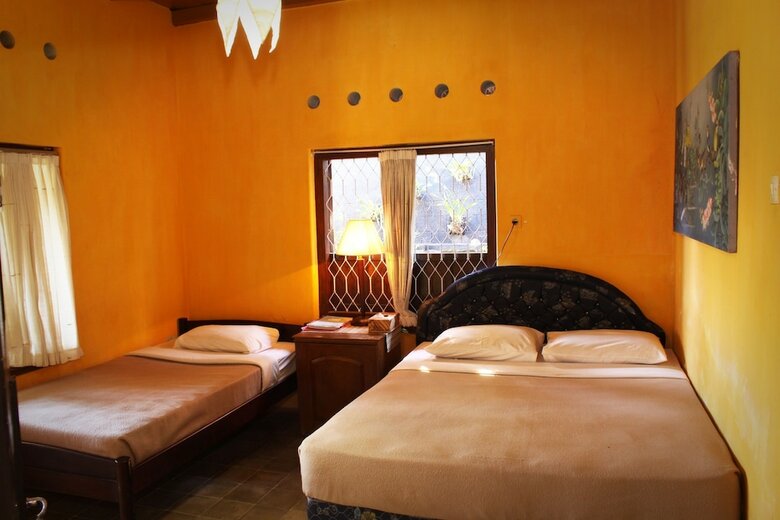 Hotel Guru Ratna Homestay
