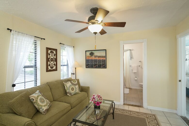 The Lakehouse Bed & Breakfast