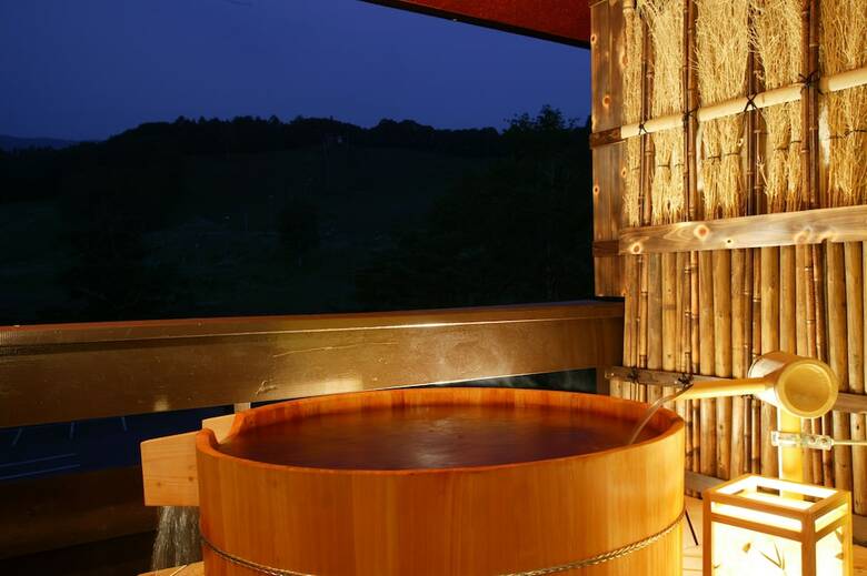 Okutone Onsen Hotel Sunbird