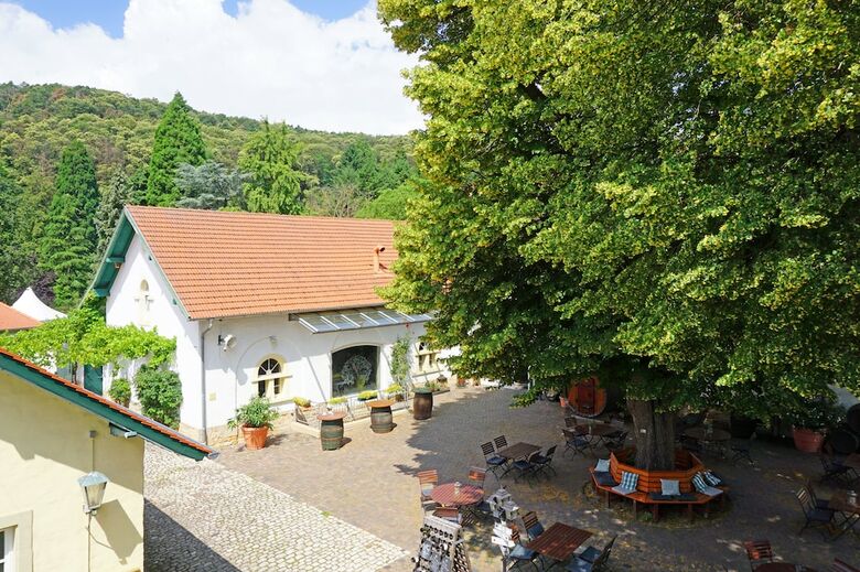 Halbersbacher. Hotel Annaberg