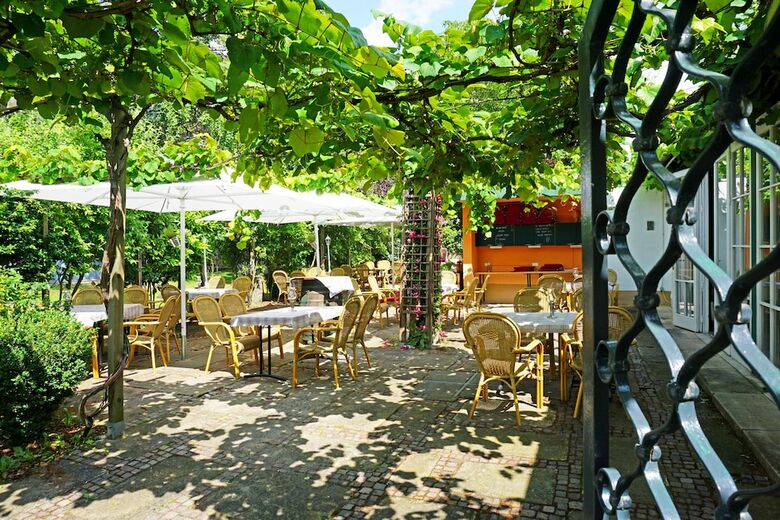 Halbersbacher. Hotel Annaberg