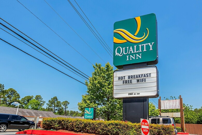 Hotel Quality Inn Northeast