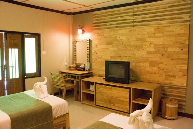 Hotel Baanplaidoi Resort