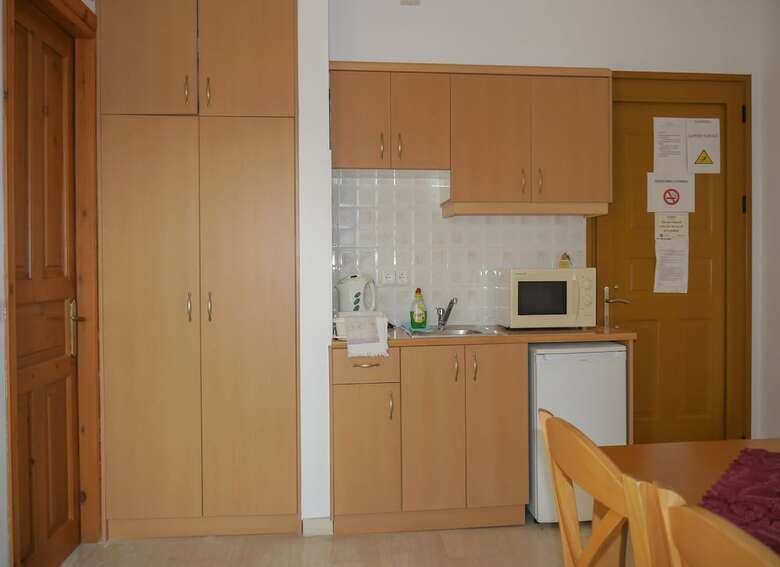Apartamentos Tria Adelphia