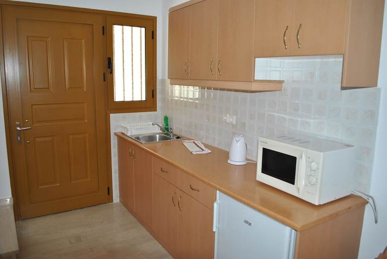 Apartamentos Tria Adelphia