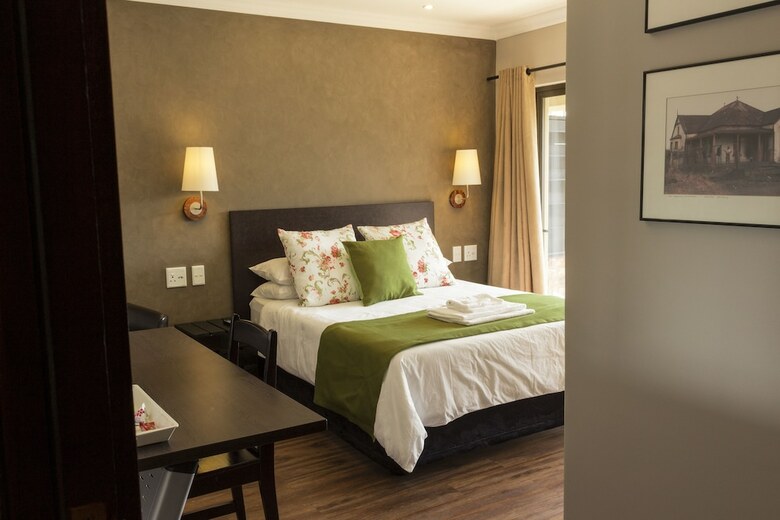Hotel Ruth Avenue Guest House