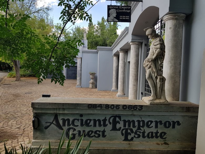 Hotel Ancient Emperor Guest Estate