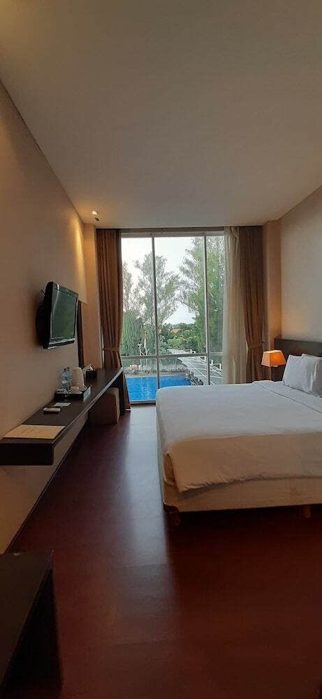 Oasis Siliwangi Sport Hotel
