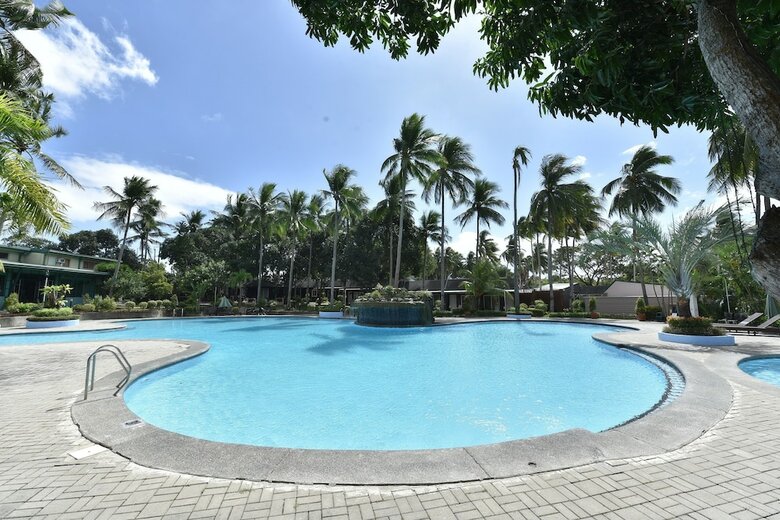 Hotel Batangas Country Club