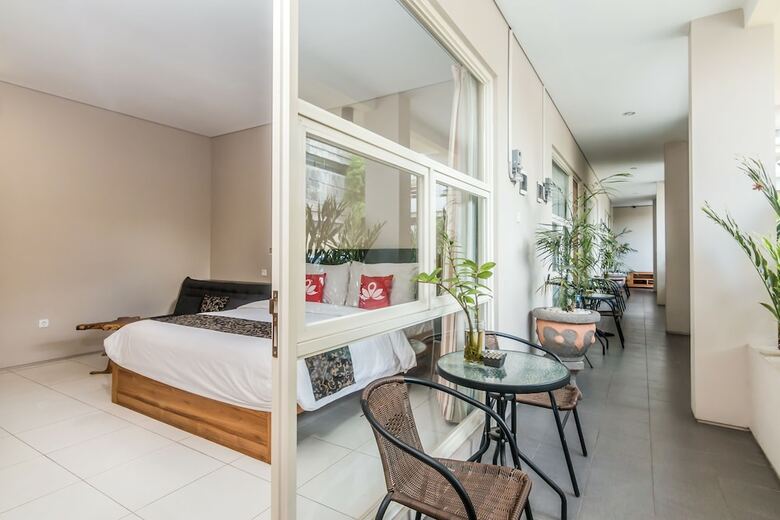 Hotel Zen Rooms Denpasar Imam Bonjol 2