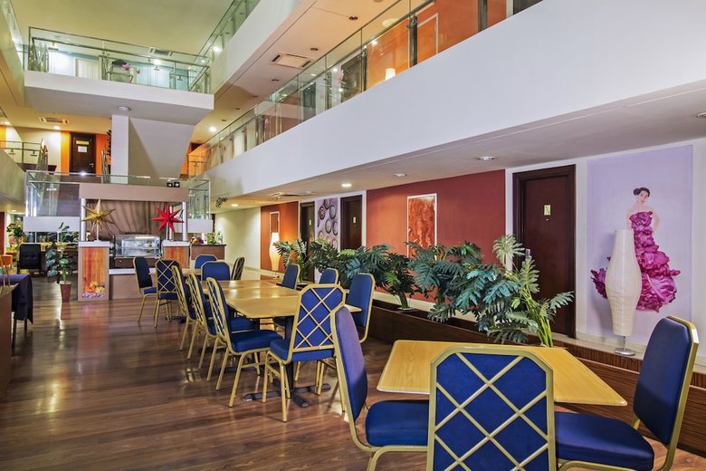 Hotel Reddoorz Plus Near Rs Pertamina
