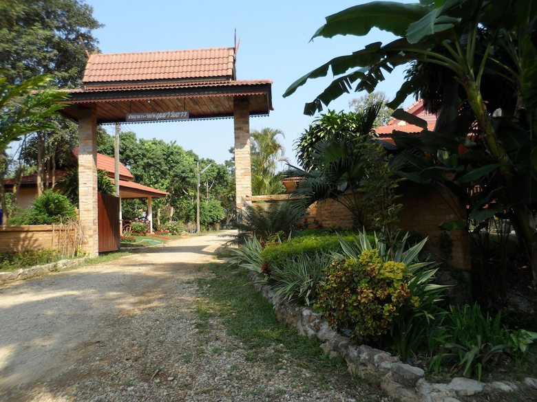 Hotel Khunnam Rimtarn Resort
