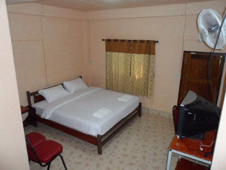 Hotel Khunnam Rimtarn Resort