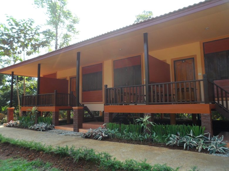 Hotel Khunnam Rimtarn Resort